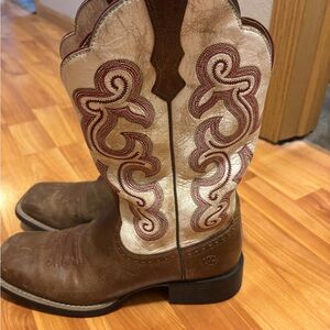 Ariat Women's Western Boots - Brown and Cream with Red Accents